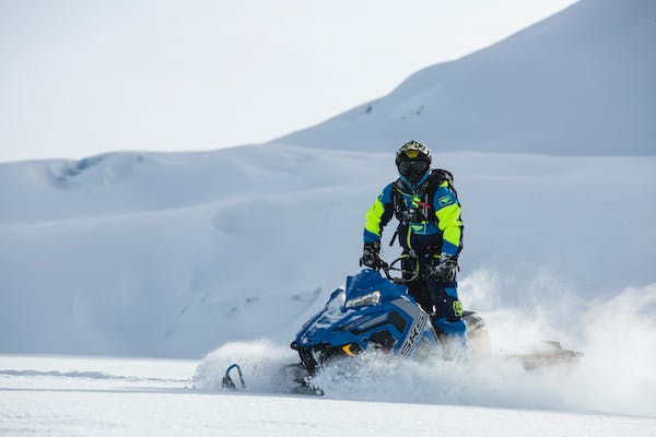 Best Snowmobile Jackets: The Top 10 Picks in 2023