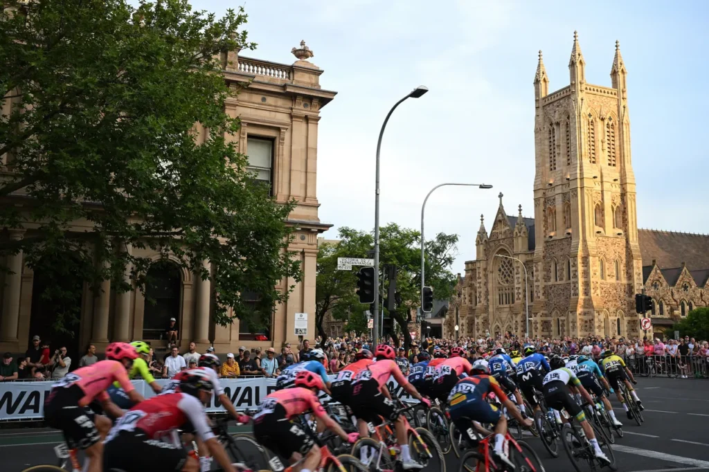 The Down Under Classic, an often overlooked race with no UCI points or a spot on ProCyclingStats, unexpectedly transformed into one of the most earnestly contested races I've witnessed. Contrary to a typical post-Tour de France kermesse, this event was marked by its competitive intensity.